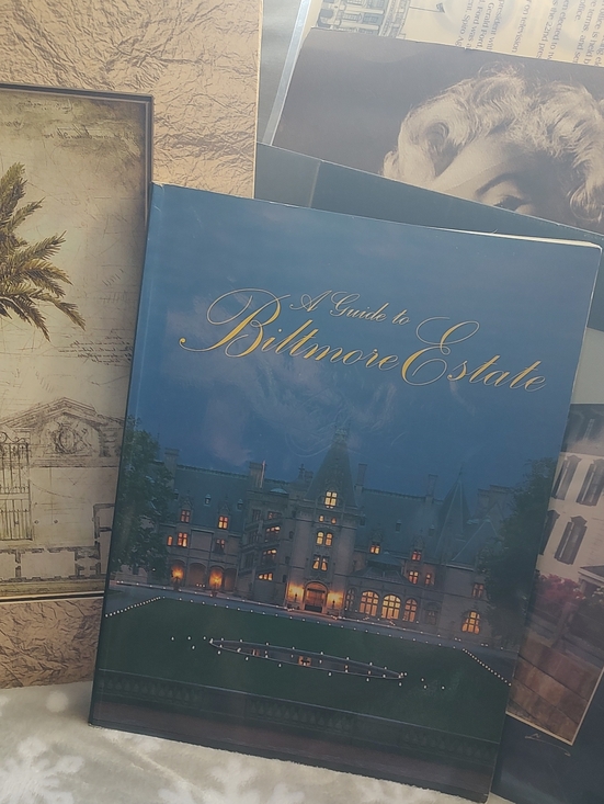 Other - Biltmore Estate 📚